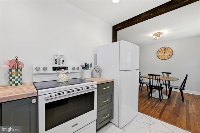1315 E KING ST, Lancaster, PA 17602