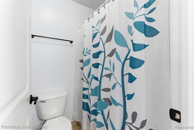 4145 Ash Tree Lane, Howell, MI 48843