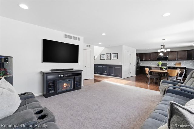 4145 Ash Tree Lane, Howell, MI 48843