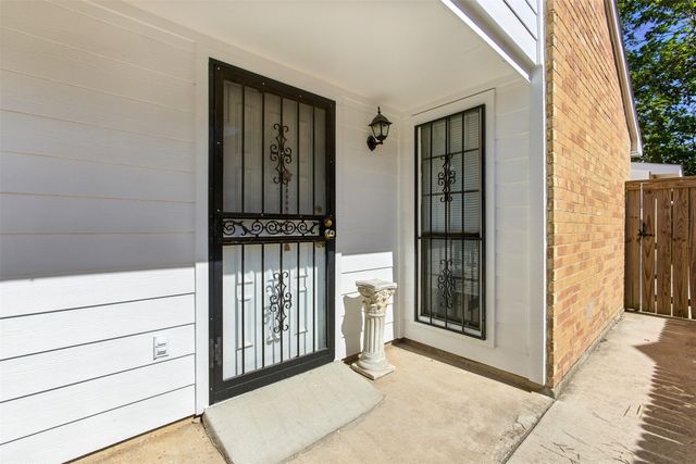 2436 Limestone Drive, Arlington, TX 76014