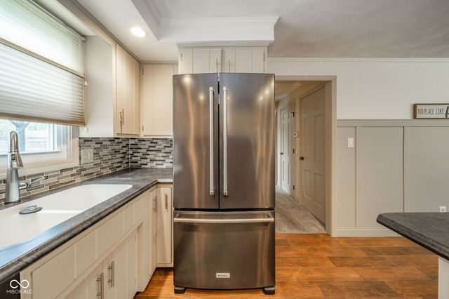 27 S Lansdown Way, Anderson, IN 46012