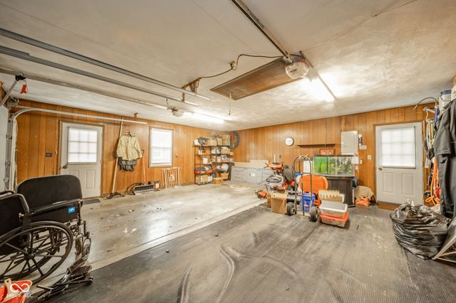 27 S Lansdown Way, Anderson, IN 46012