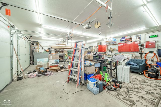 27 S Lansdown Way, Anderson, IN 46012