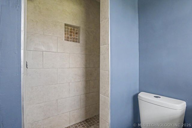 8512 E 24th Place, Tulsa, OK 74129