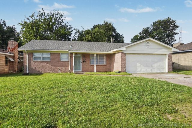 8512 E 24th Place, Tulsa, OK 74129