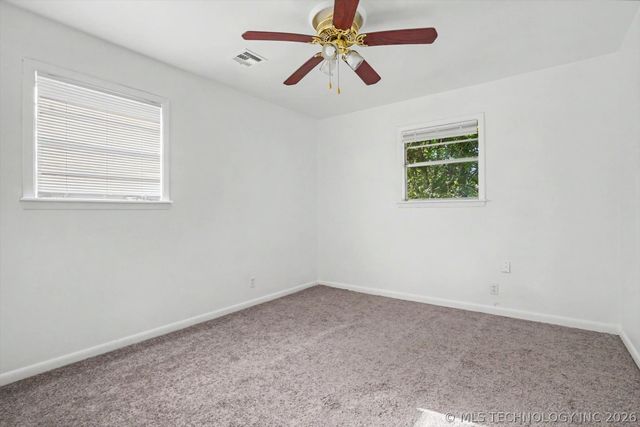 8512 E 24th Place, Tulsa, OK 74129