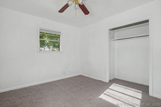8512 E 24th Place, Tulsa, OK 74129