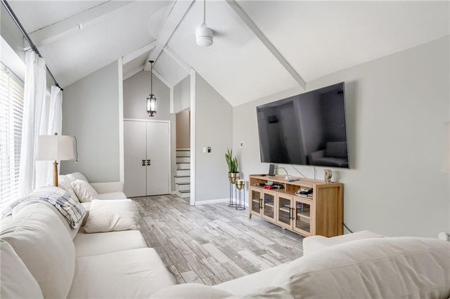 10613 W 98th Terrace, Overland Park, KS 66214