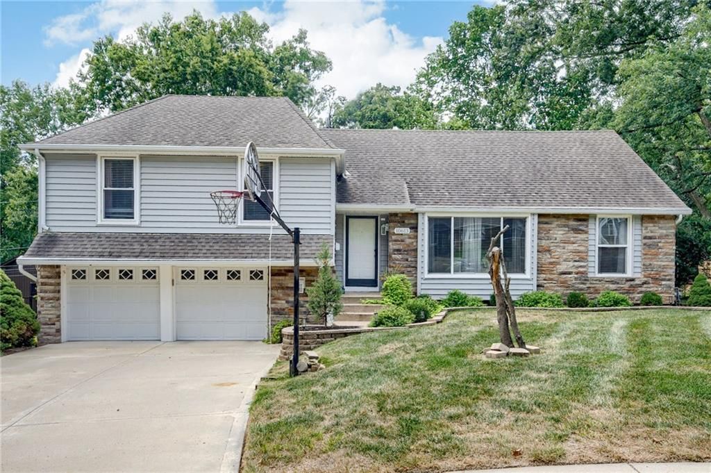 10613 W 98th Terrace, Overland Park, KS 66214