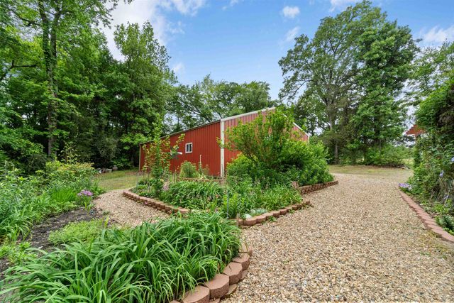 2300 Holly Road, Gilmer, TX 75644