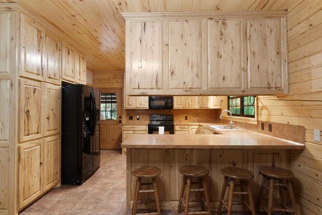 2300 Holly Road, Gilmer, TX 75644