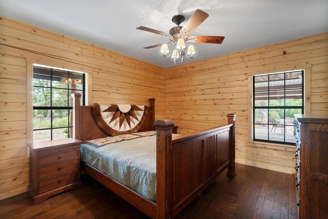 2300 Holly Road, Gilmer, TX 75644