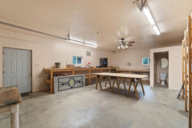 2300 Holly Road, Gilmer, TX 75644