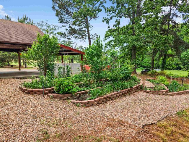2300 Holly Road, Gilmer, TX 75644