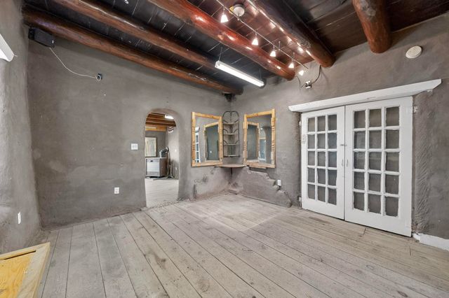 604 W Sanchez Street, Espanola, NM 87532