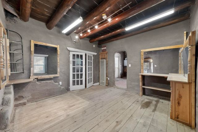 604 W Sanchez Street, Espanola, NM 87532