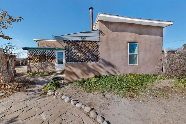 604 W Sanchez Street, Espanola, NM 87532