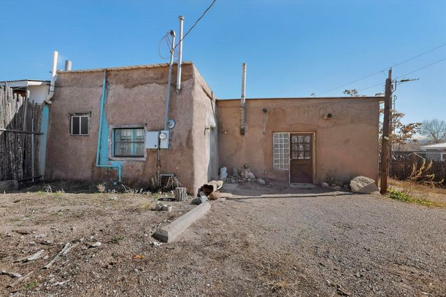 604 W Sanchez Street, Espanola, NM 87532