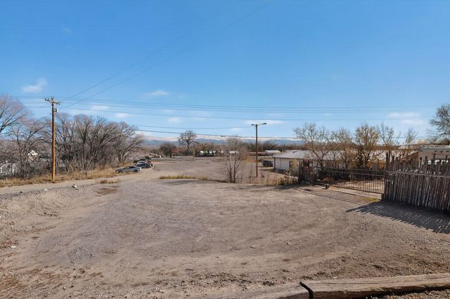 604 W Sanchez Street, Espanola, NM 87532