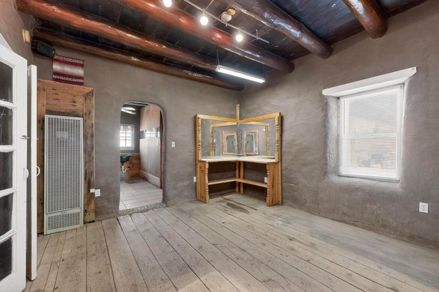 604 W Sanchez Street, Espanola, NM 87532