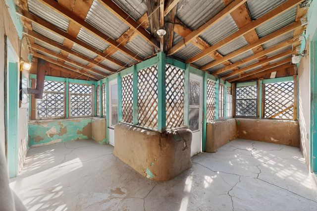 604 W Sanchez Street, Espanola, NM 87532