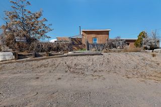 604 W Sanchez Street, Espanola, NM 87532