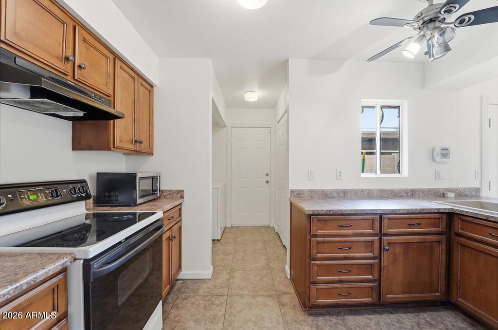 Image 13 of property listing at 1615 W VILLAGE Way, Tempe, AZ 85282