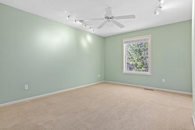 712 Stewart Avenue, Saint Paul, MN 55102