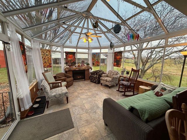 N5271 MADDEN ROAD, New London, WI 54961