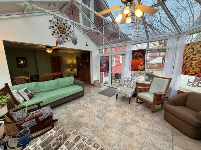 N5271 MADDEN ROAD, New London, WI 54961