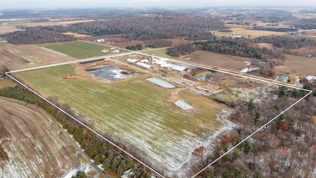 N5271 MADDEN ROAD, New London, WI 54961