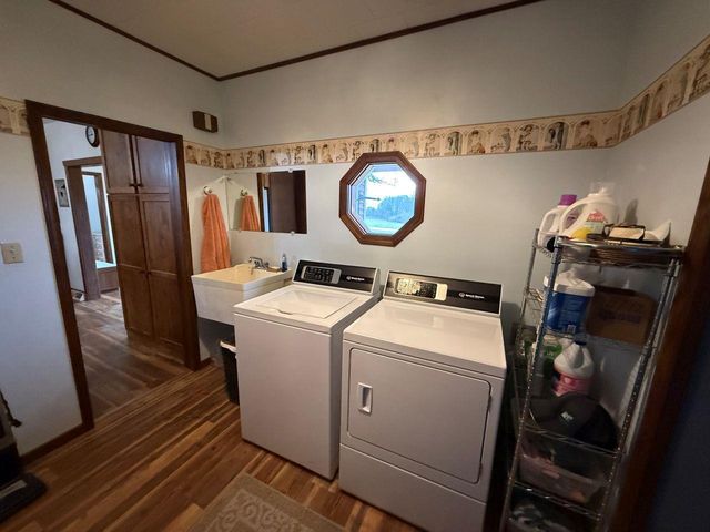 N5271 MADDEN ROAD, New London, WI 54961