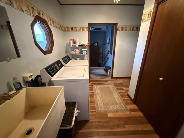 N5271 MADDEN ROAD, New London, WI 54961