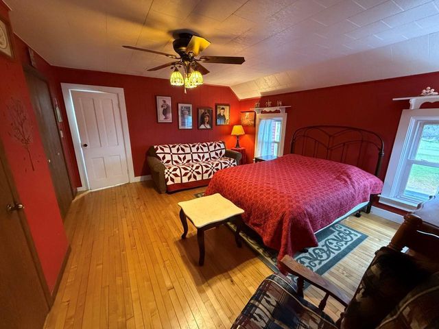 N5271 MADDEN ROAD, New London, WI 54961