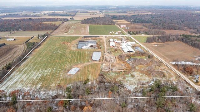 N5271 MADDEN ROAD, New London, WI 54961