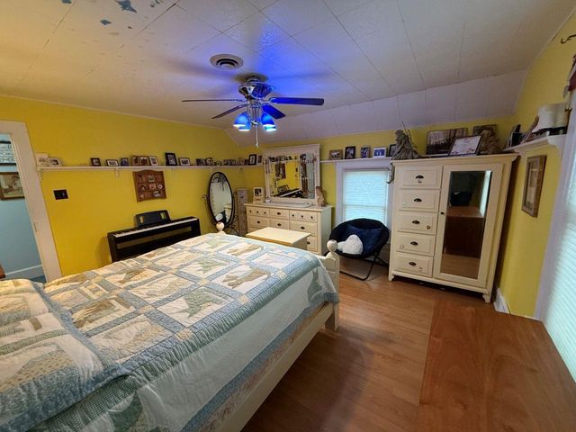 N5271 MADDEN ROAD, New London, WI 54961