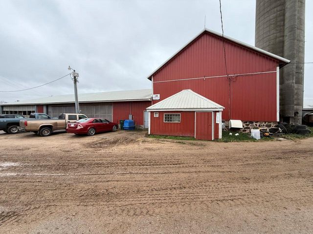 N5271 MADDEN ROAD, New London, WI 54961