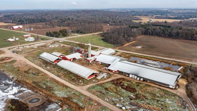 N5271 MADDEN ROAD, New London, WI 54961