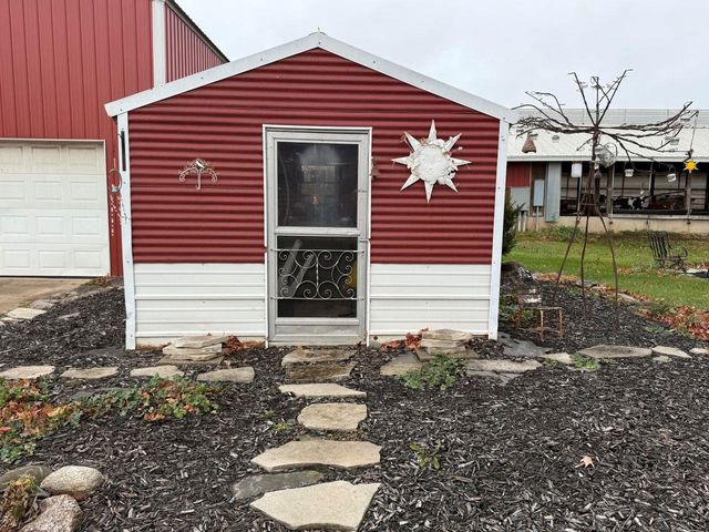 N5271 MADDEN ROAD, New London, WI 54961