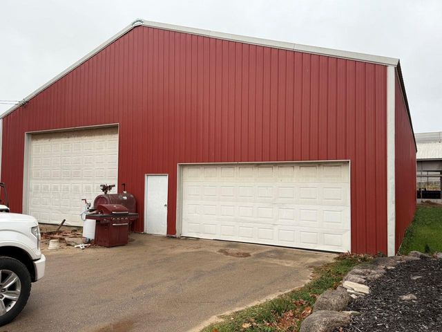 N5271 MADDEN ROAD, New London, WI 54961