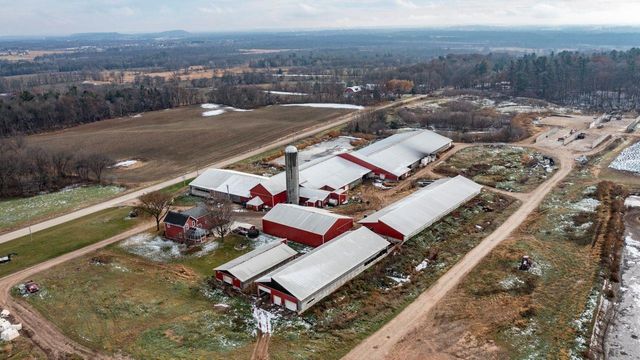 N5271 MADDEN ROAD, New London, WI 54961