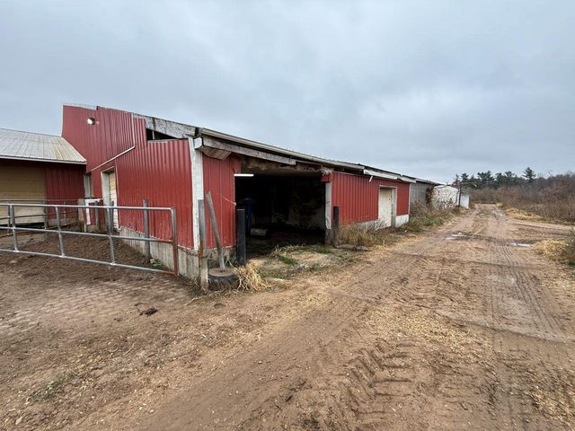 N5271 MADDEN ROAD, New London, WI 54961