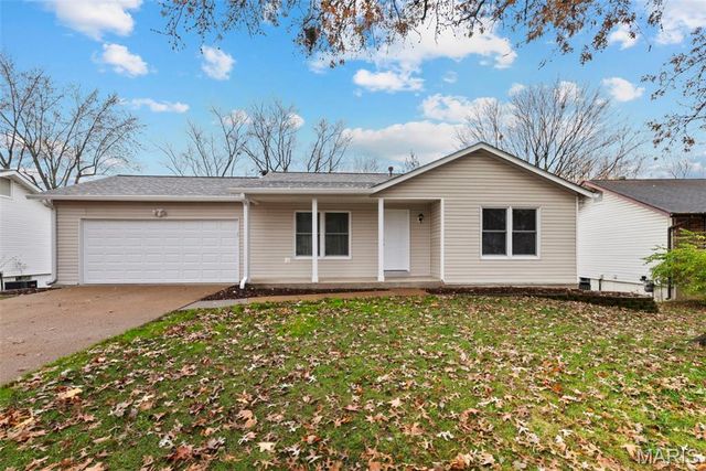 167 Birchleaf Drive, St Peters, MO 63376