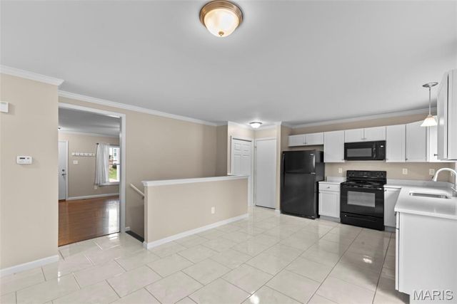 167 Birchleaf Drive, St Peters, MO 63376