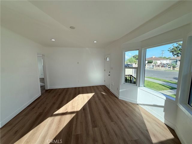 2513 Travers, Commerce, CA 90040