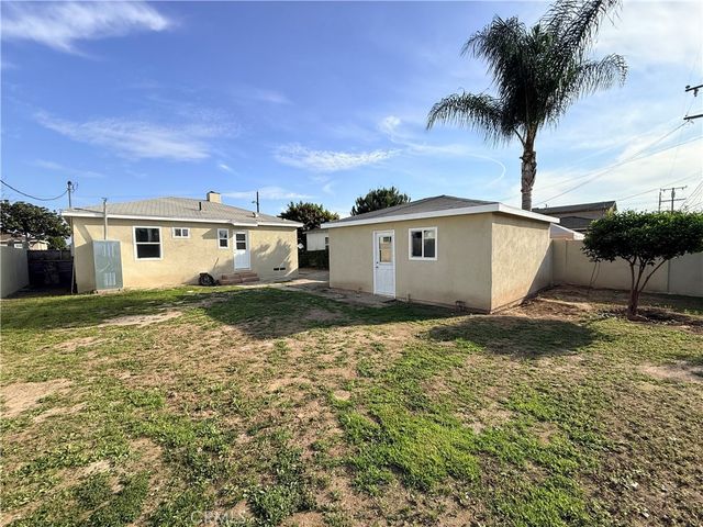 2513 Travers, Commerce, CA 90040