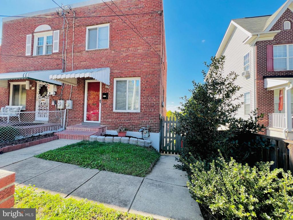 75 58TH ST SE, Washington, DC 20019