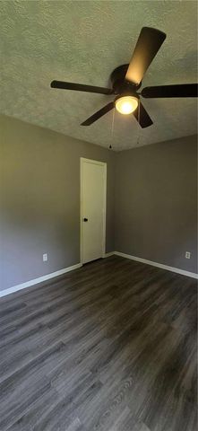 115 Grove Creek Drive, Locust Grove, GA 30248