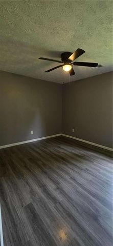 115 Grove Creek Drive, Locust Grove, GA 30248
