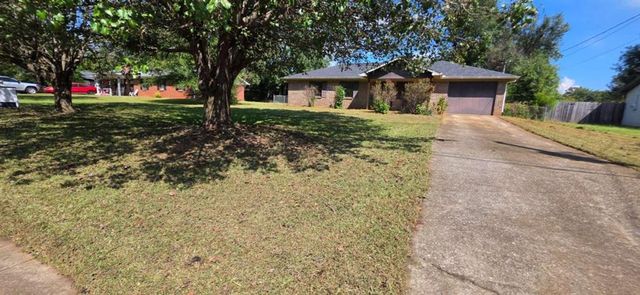 115 Grove Creek Drive, Locust Grove, GA 30248